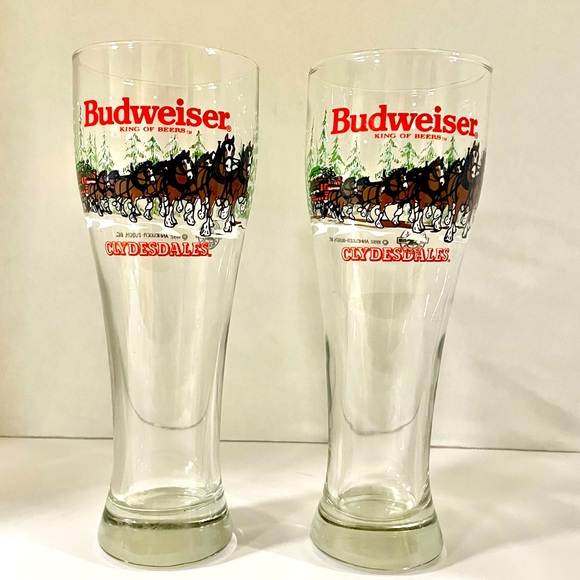 2 Anheuser-Busch Budweiser King of Beers Clydesdales Christmas Clear Glasses - Picture 1 of 6